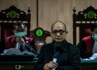 Tuntutan Rendah Untuk Penyerang Novel Baswedan ” Hmmm …Sudah Diduga”