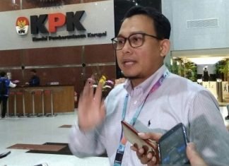 Bupati Bogor Rachmat Yasin Tersangka Tindak Korupsi Rp8,9 miliar