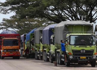 Kemenhub Ancam Bekukan Izin Perusahaan Nakal, Ribuan Truk Dialihkan saat Arus Mudik