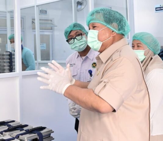 Presiden Pastikan Program Pemenuhan Gizi Berjalan Sesuai Standar