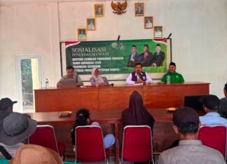 Rijal, M.I.Kom Kawal Bedah Rumah Aspirasi Ahmad Fauzi, Warga Lebak Kian Dekat dengan Hunian Layak