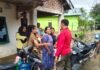 Bersama Bersihkan Bekas Banjir, Bupati Lebong Komandoi Gotong Royong