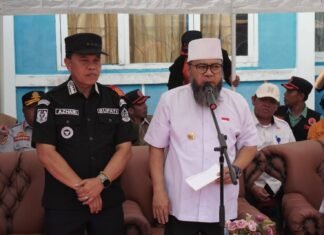 Bupati Lebong Dampingi Gubernur Bengkulu Kunjungi Warga Terdampak Banjir